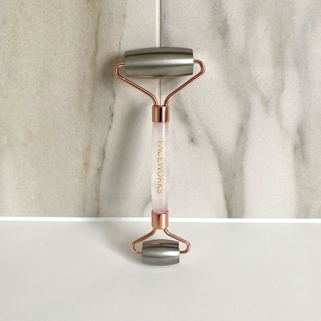 Faceworks Cryo Queen Ice Roller- Rose Gold